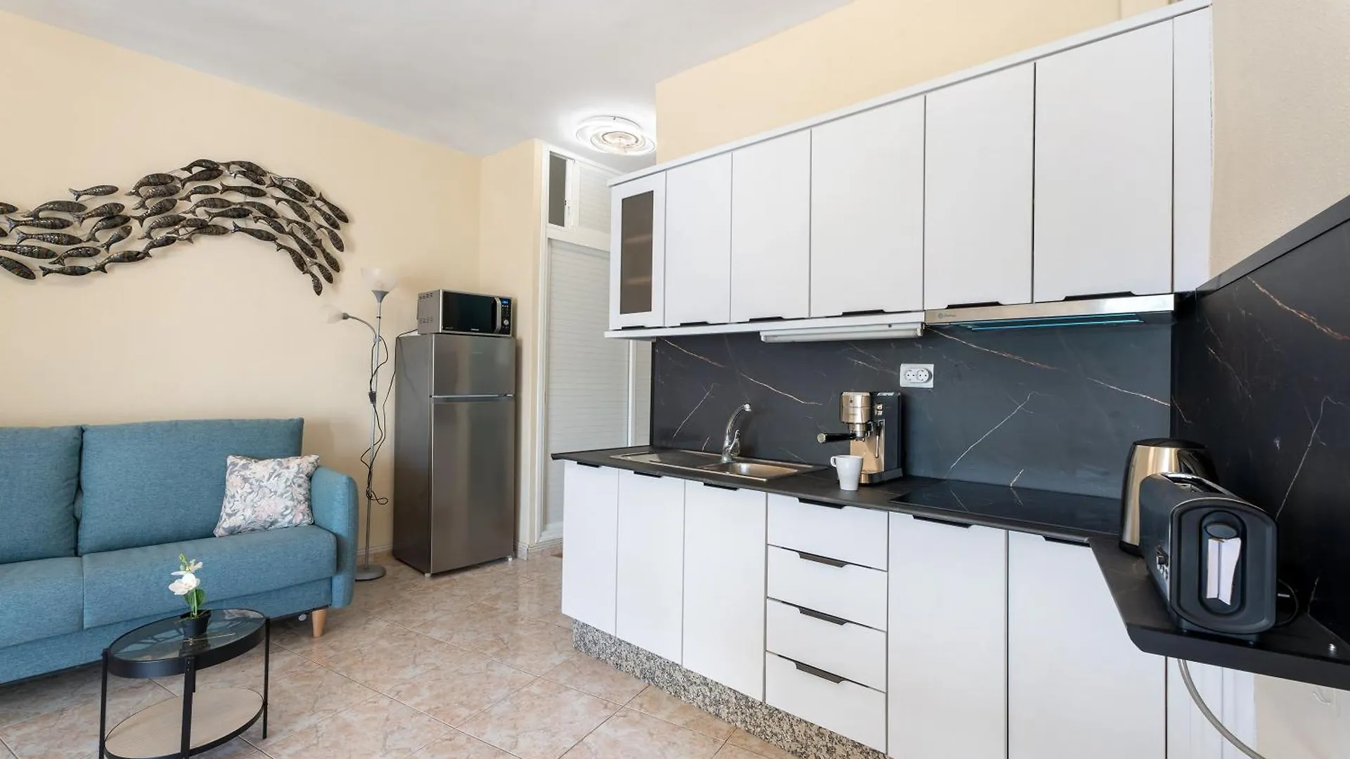Cristianmar Frontline Sea View Apartment Los Cristianos
